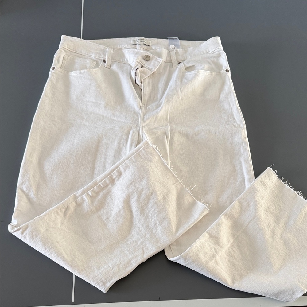 Banana Republic White Cropped Bootcut Jeans